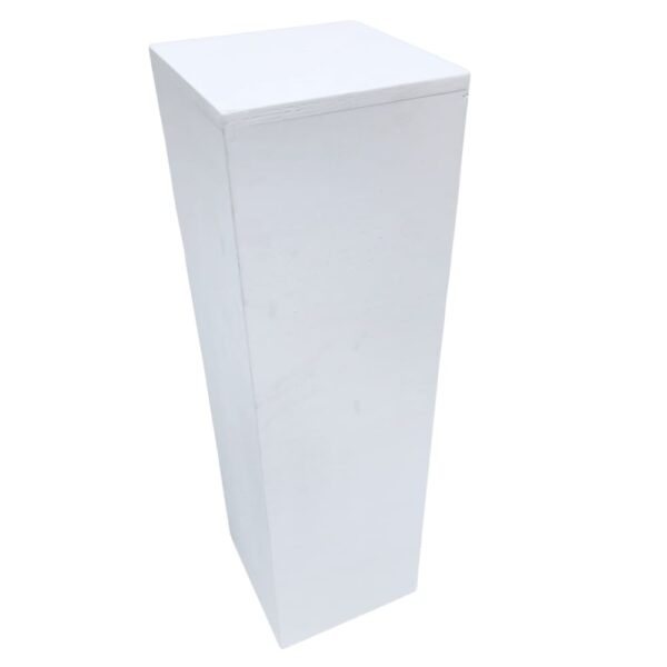 location totem stele blanc