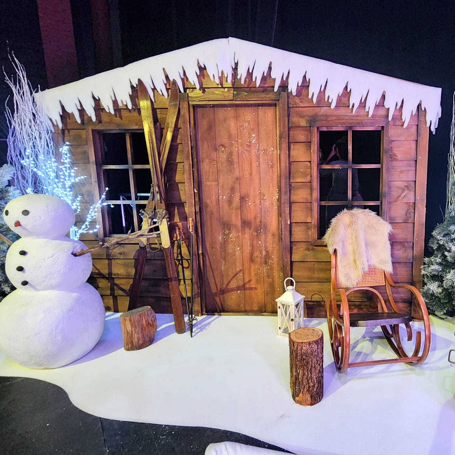 Location façade de chalet de Noël