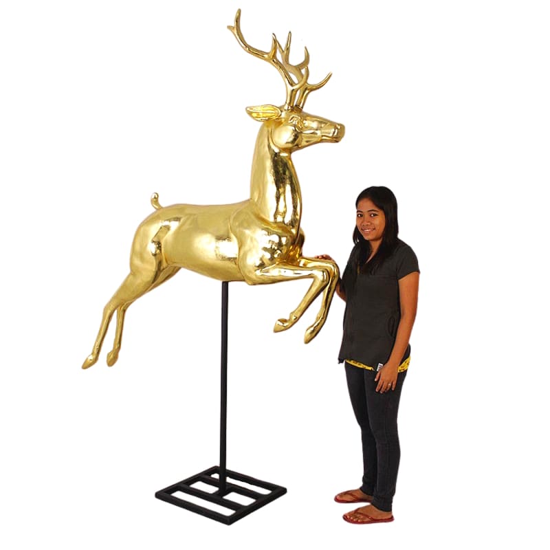 Location renne doré sur support